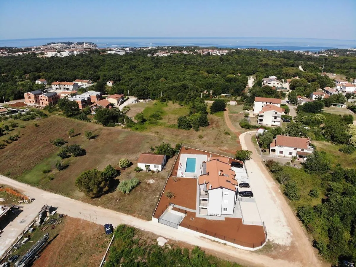 House Lucija Family Apartments For Max 6 Persons With Pool In Poreč 0*,  Kroatien