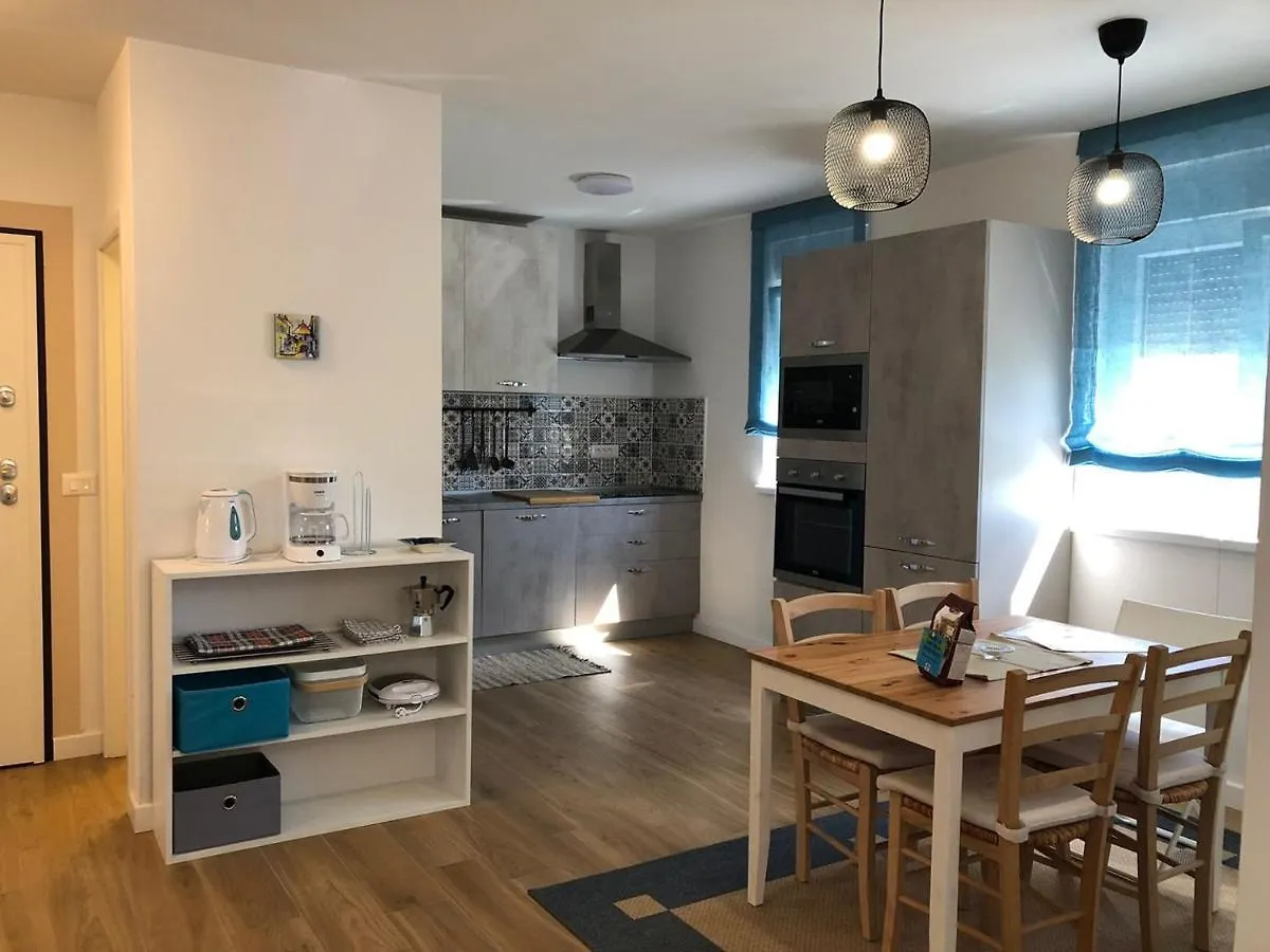 Pensionat House Lucija Family Apartments For Max 6 Persons With Pool In Poreč Kroatien