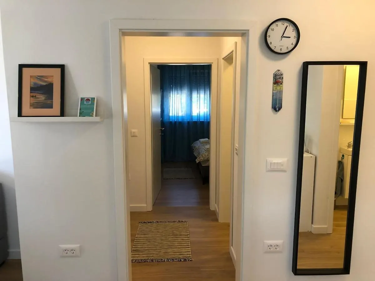 House Lucija Family Apartments For Max 6 Persons With Pool In Poreč