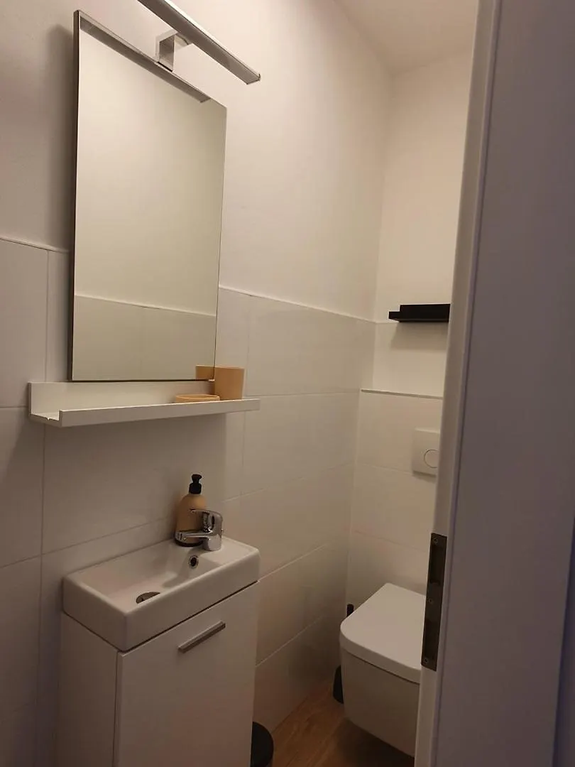 Pensionat House Lucija Family Apartments For Max 6 Persons With Pool In Poreč Kroatien